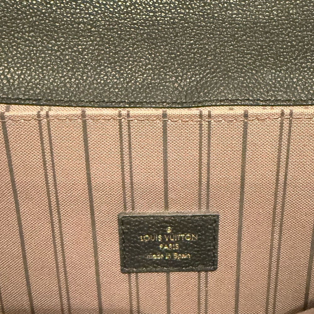 Louis Vuitton Black Pochette Metis Leather Monogram Bag - Picture 3 of 7